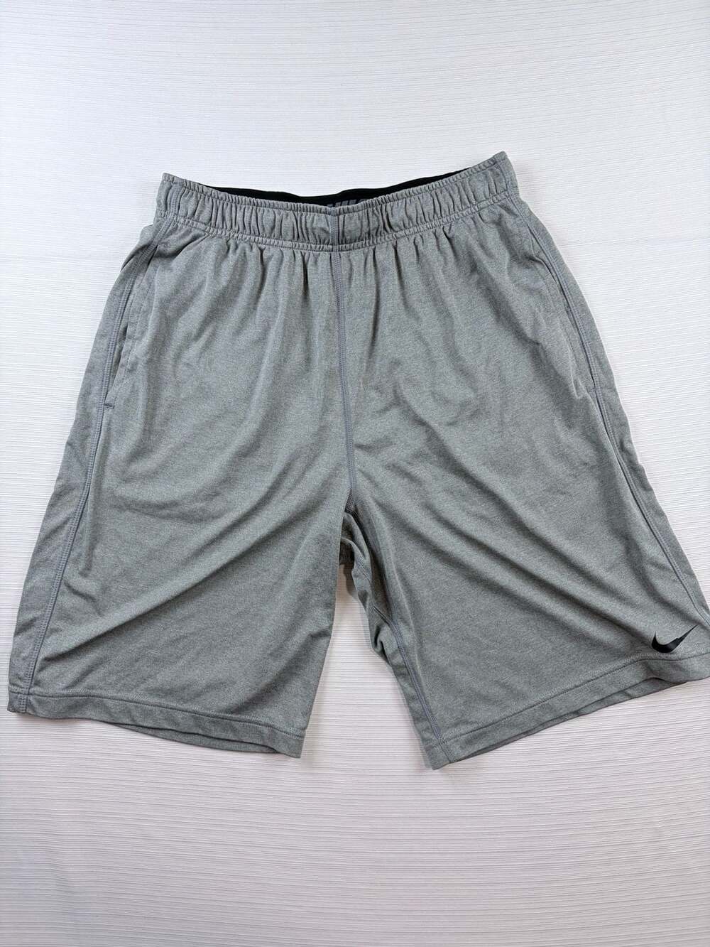 Nike Dri-FIT Men's Gray Athletic Training Shorts Size M